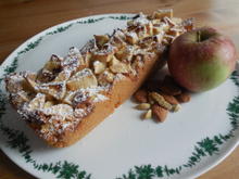 Gâteau suèdois aux pommes, amandes et cardamome