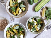Salade de concombre de France au sésame et chèvre frais