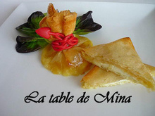 Aumonières au Saint Marcellin sauce aux poires sucrée/piquante