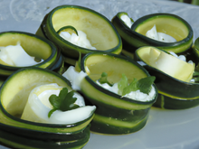 Roulés de courgettes au chèvre frais