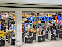 Seulement quelques mois après les avoir rachetés, Carrefour devra céder 8 supermarchés : voici les villes conscernées