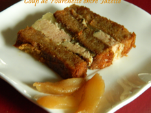 Terrine au pain d'épices, foie gras et poires épicées