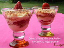 Sablés d'amandes aux fraises, mousse au mascarpone
