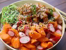 Poke bowl au saumon