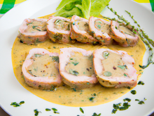 Escalope de veau roulée au Cantal Jeune et aux herbes