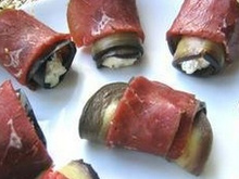 Roulés d'Aubergine à la Brousse et Viande des Grisons