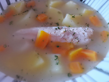 Soupe de pommes de terre et carottes au poisson