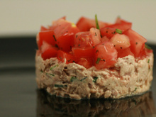 Tartare de tomates aux rillettes de thon