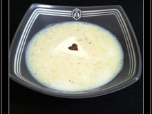 Soupe courgettes, sagoutine, fromage flottant