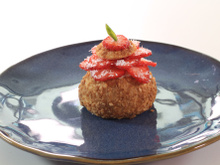 Bouton de rose (Chou croustillant riz au lait, coco et fraise)