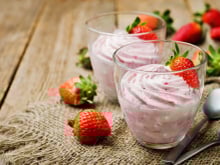 “Ça, c'est une valeur sûre” : Laurent Mariotte livre sa recette pour faire une mousse aux fraises très gourmande