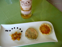 Foie gras et son chutney de pomme, tartelette à l'ail confit