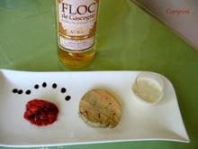 Chutney de fraise et crème d'ail en accompagnement de foie gras