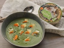 Velouté de fanes de carottes au camembert Gillot