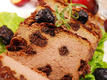 Terrine de foie aux pruneaux