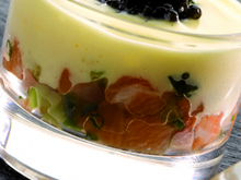 Tartare de saumon et sabayon au caviar
