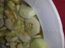 Salade de concombre sucrée