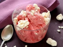 Ce dessert glacé ultra sain et fruité se prépare en quelques minutes pour affronter la chaleur