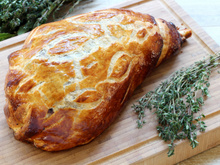 Gigot en croûte de thym et olives