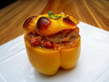 Poivrons farcis au boulgour et aux émincés de poulet grillé Fleury Michon