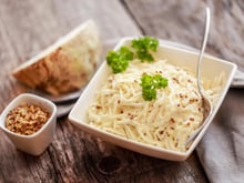 Si vous n'aimez pas le céleri ce grand chef le remplace par ce légume pour sa rémoulade