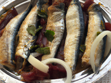 Petite sardine amidonnée