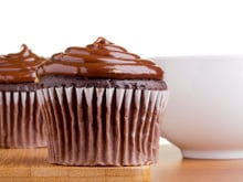 Cupcakes végétaliens au chocolat (sans produits laitiers, sans œufs)
