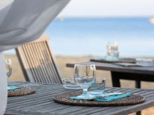 Restaurants en bord de mer : comment éviter les pièges pour touristes ?