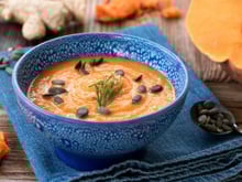 Velouté de potimarron et châtaignes : la recette facile et incontournable de l’automne