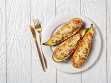 “Elle m’a réconcilié avec ce légume” : voici la meilleure recette de courgettes farcies selon les lecteurs de 750g