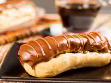 Eclair au chocolat et au café