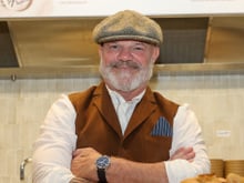 Philippe Etchebest revisite les pâtes au jambon comme dans un restaurant étoilé