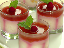 Verrines framboises et gelée de Pinot noir