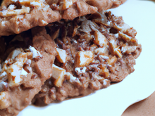 Cookies chocolat noix caramélisées et flocons d'avoine