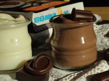 Petits pots de crème au yaourt et au chocolat