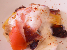 Légumes racines rôtis, écume de lard fumé