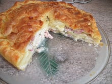Tourte aux pommes de terre, chou fleur et lardons