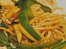 Nouilles sautées au porc et aux légumes