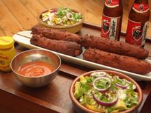 Corn dogs à l'américaine et ketchup-banane