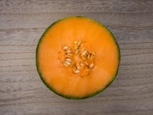 Une délicieuse crème glacée melon ou pastèque sans sorbetière : la méthode simple qui fait fureur sur les réseaux !