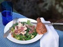 Salade américaine au fromage roquefort et noix