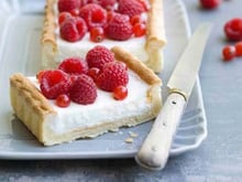 Tarte au fromage blanc et framboises.