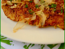 Crèpe okonomiyaki (plat japonais garni de chou)