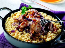 Couscous au poulet au miel et aux oignons