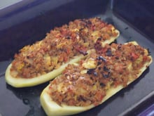 Courgettes farcies aux petits oignons