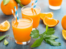 Jus de fruit : pourquoi est-il conseillé de limiter la consommation des enfants, particulièrement en dessous de 8 ans ?