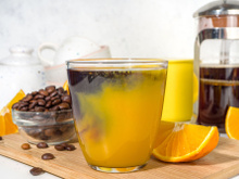 Café glacé au jus d'orange : la tendance improbable venue du Vietnam vaut-elle le coup ?