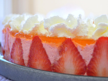 Bavarois simplissime aux fraises et miroir fruits de la Passion