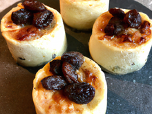 Mini cheesecake sucré/salé au roquefort & raisin blanc