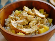 Emincés de poulet grillé, curry et ananas